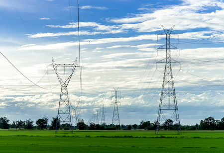 India Aims for 35% Increase in Power Transmission Capacity by FY32